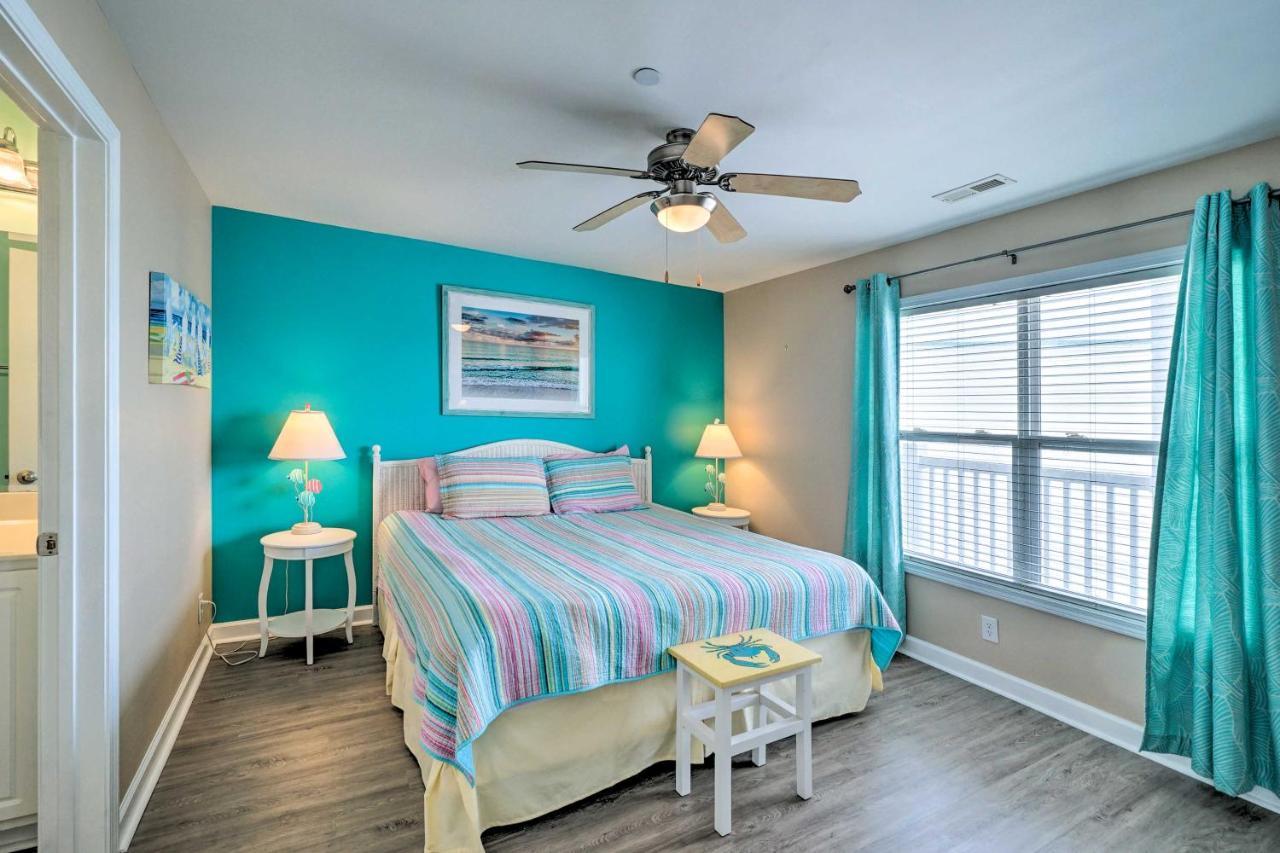 Ocean-View Oak Island Condo, 1 Block To Beach! Eksteriør bilde